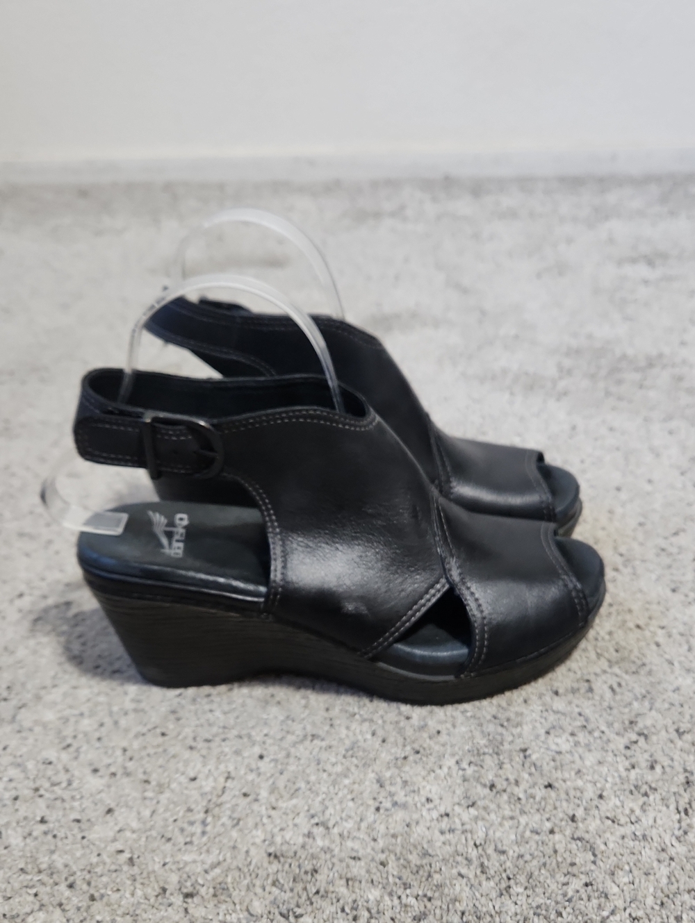 Dansko Vanda Wedge Sandal Black Leather Size 38 - Picture 4 of 11